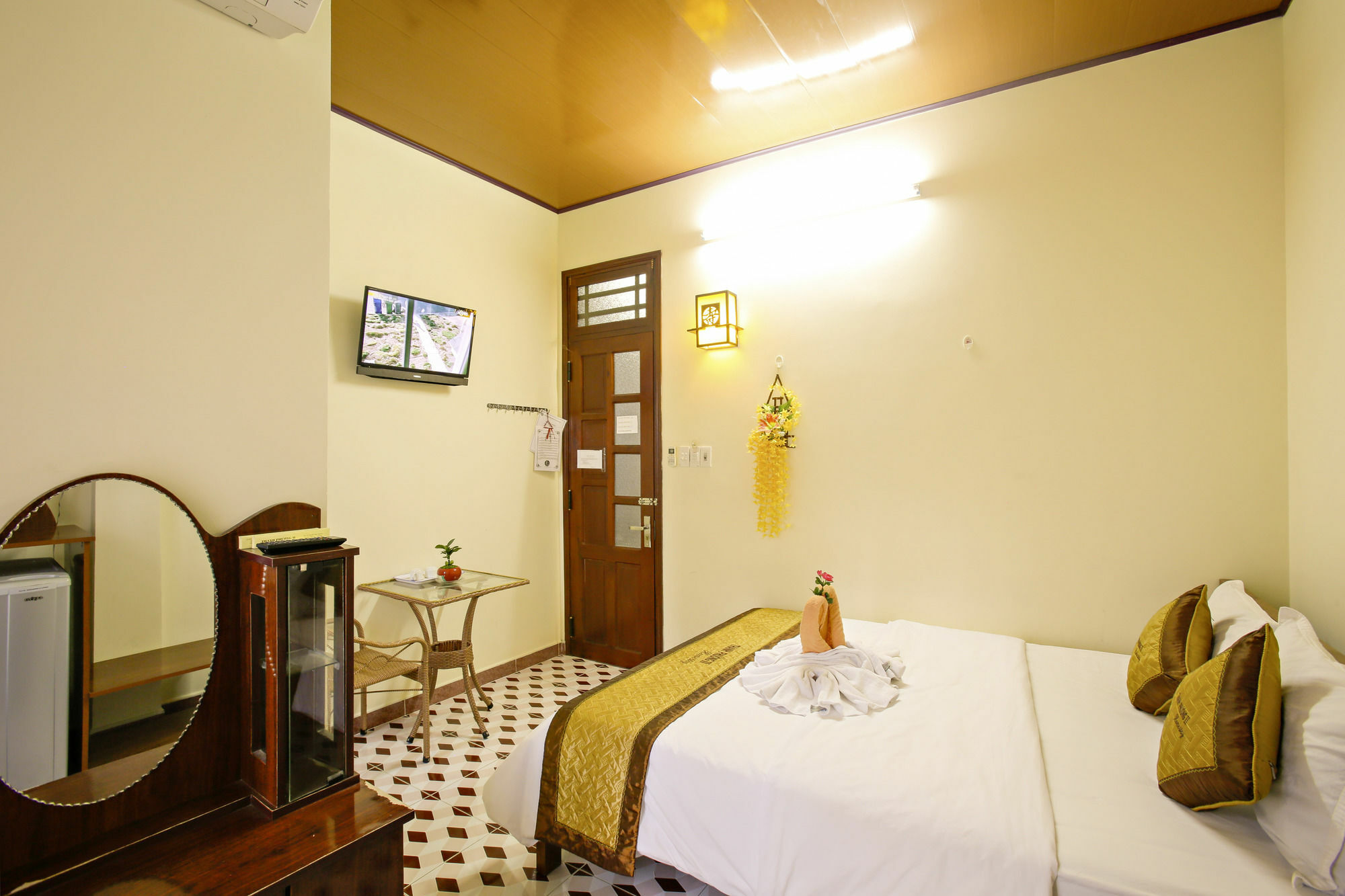 Quy Long Homestay Hoi An Eksteriør billede